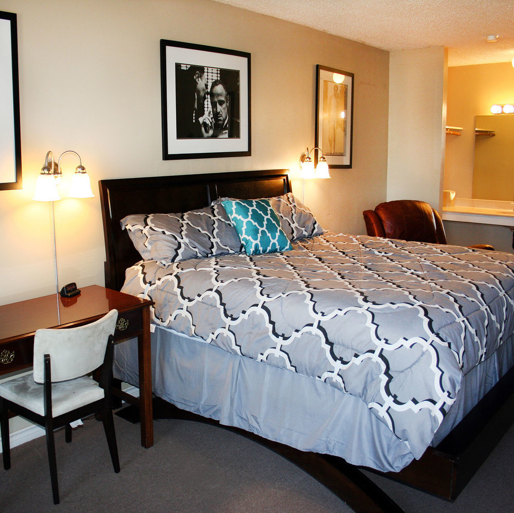 Columbia Lakes Hotel & Conference Center West Columbia ภายนอก รูปภาพ